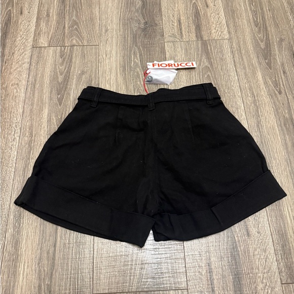 FIORUCCI Cotton Shorts in Black With Belt Buckle Size IT 40 Us Size 26 Waist - Picture 5 of 5
